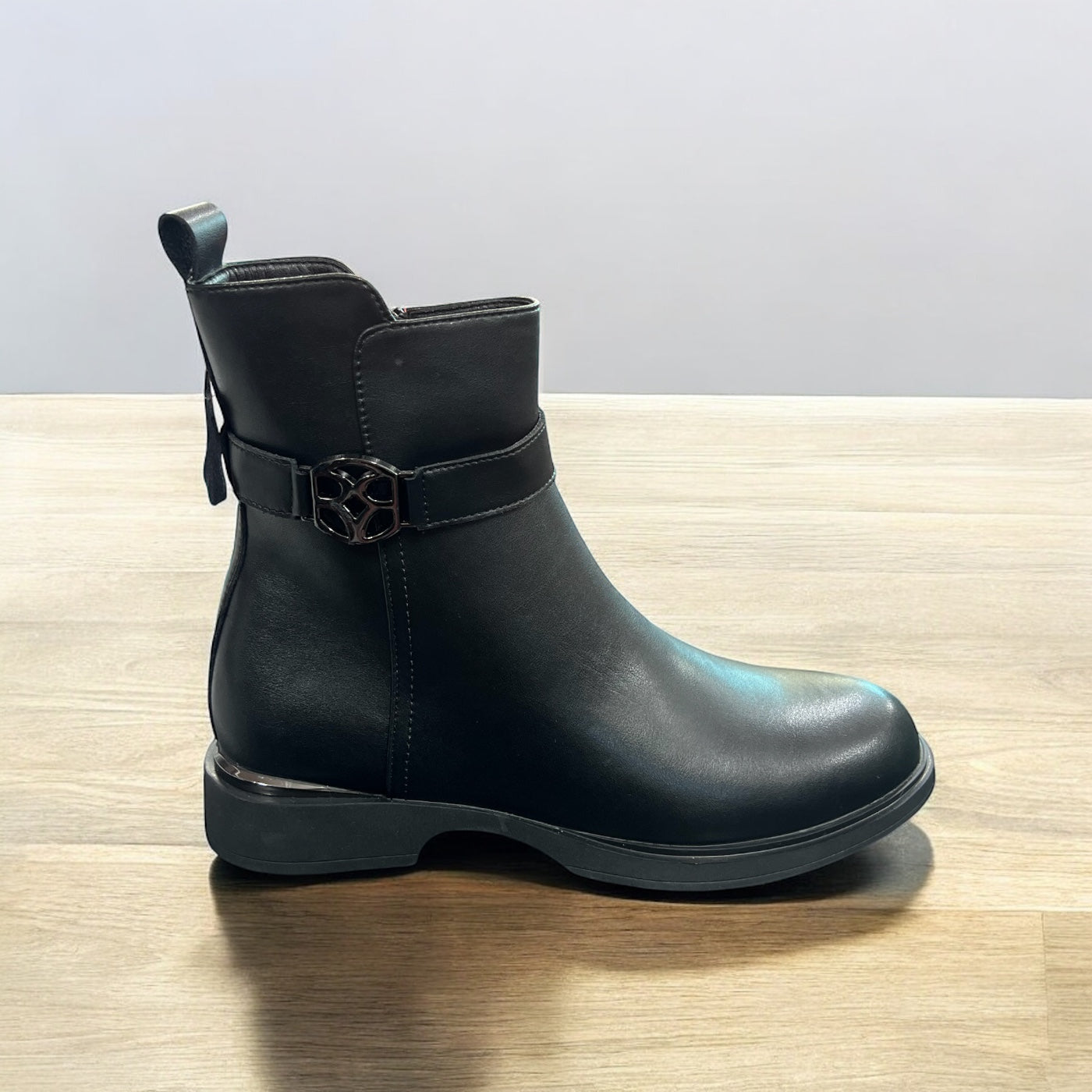 Ghete dama din piele naturala 1001, Negru