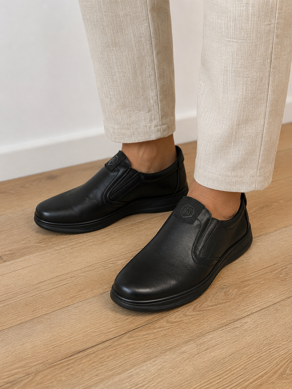 Pantofi casual bărbați negri din piele naturală cu elastic lateral
