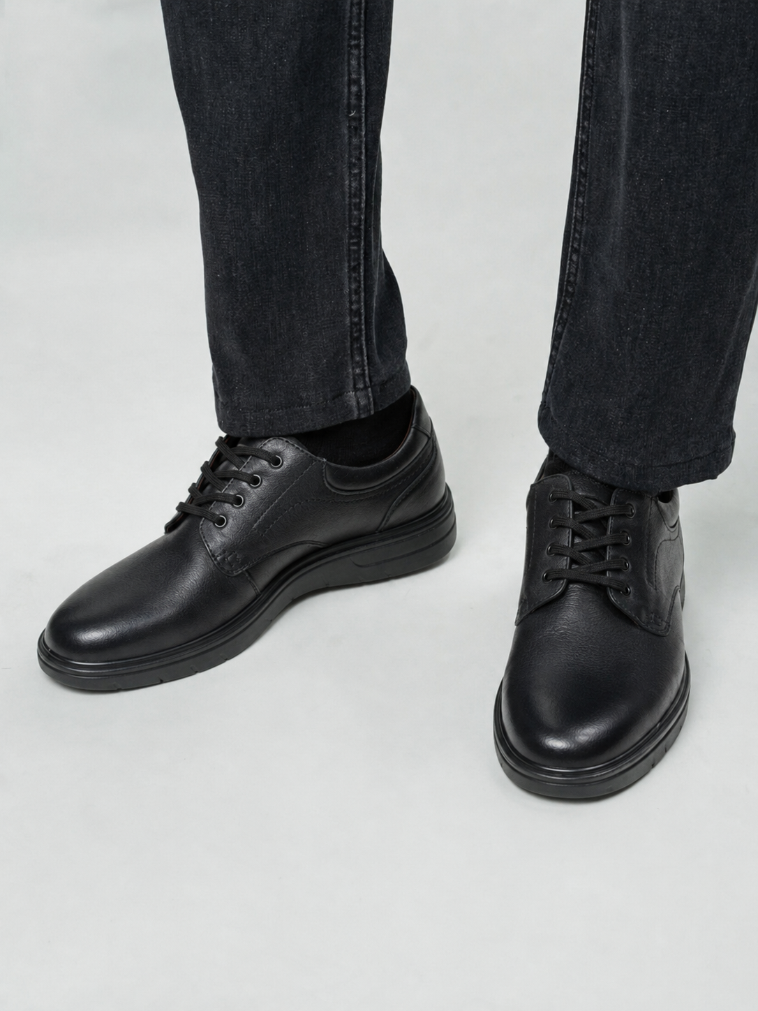 Pantofi casual bărbați negri din piele naturală cu talpă groasă