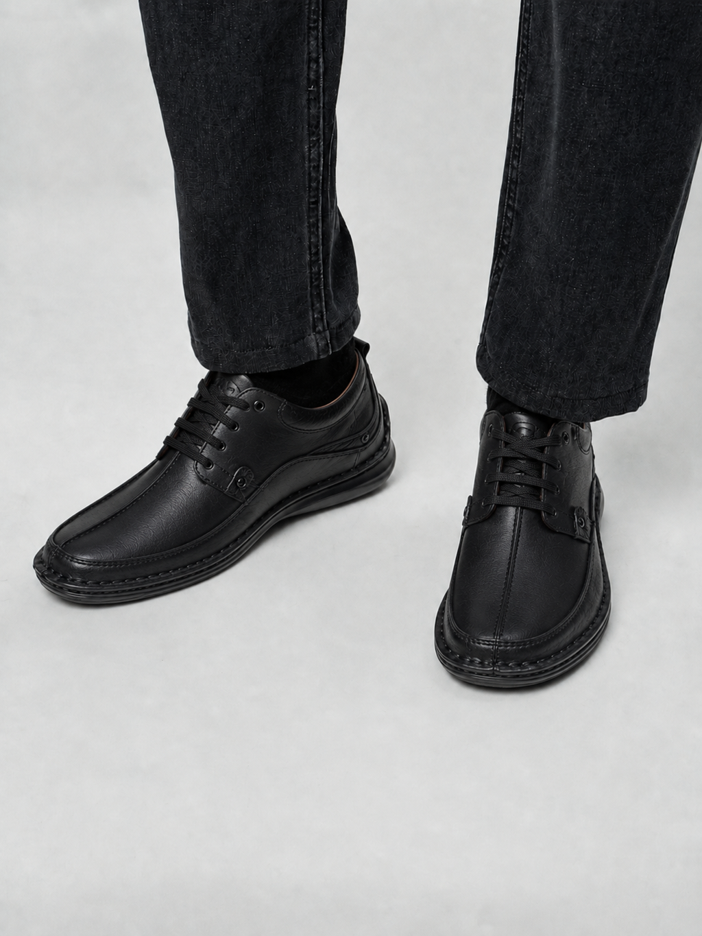 Pantofi casual bărbați negri din piele naturală cu cusătură pe mijloc