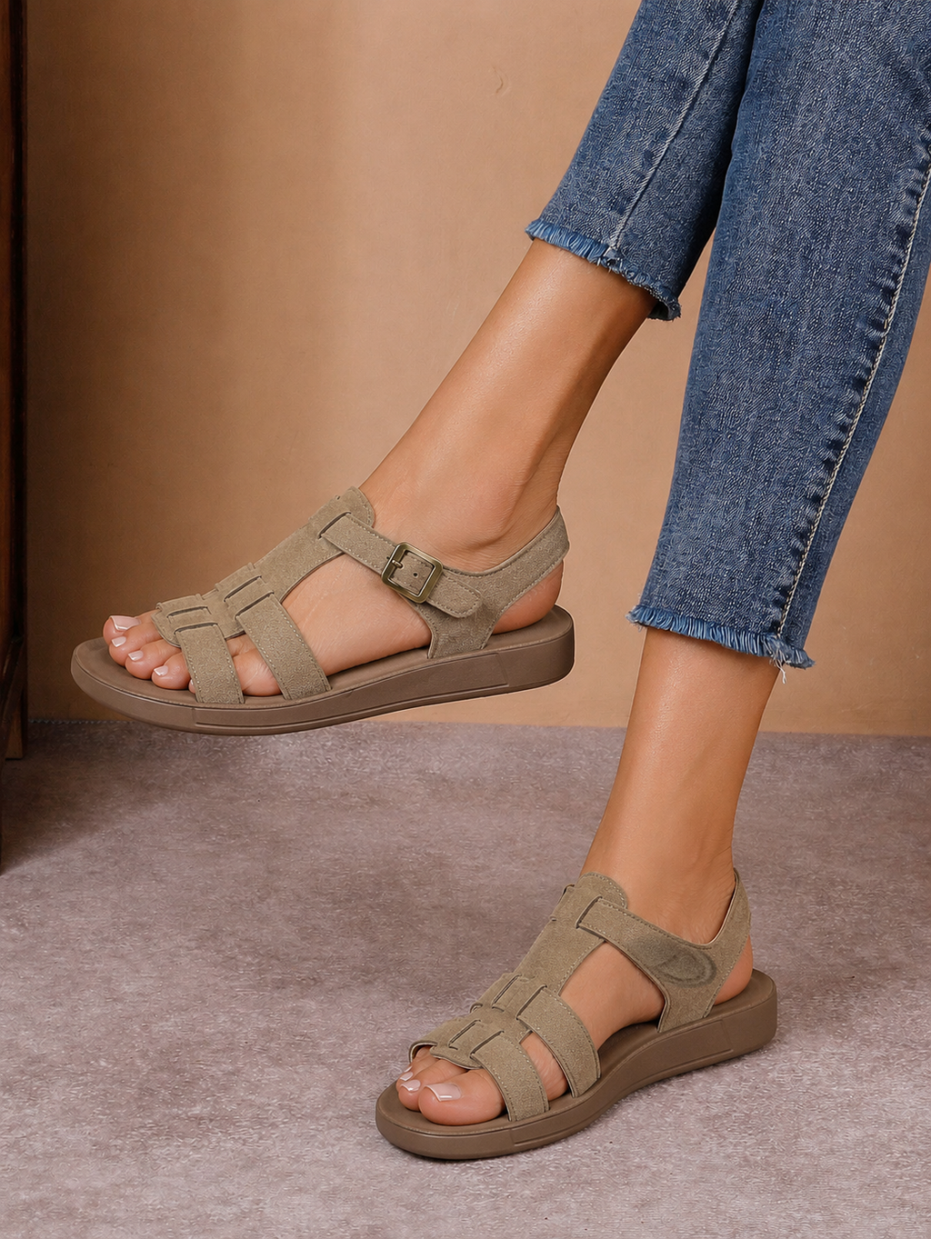 Sandale casual damă bej din piele naturală întoarsă cu bretele