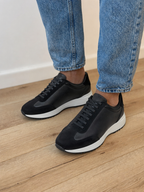 Pantofi sport bărbați negri din piele naturală cu talpă albă