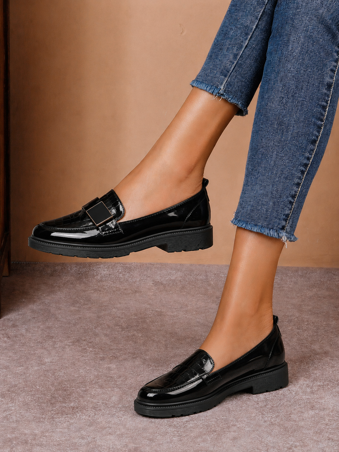 Pantofi casual negri damă din piele naturală cu cataramă