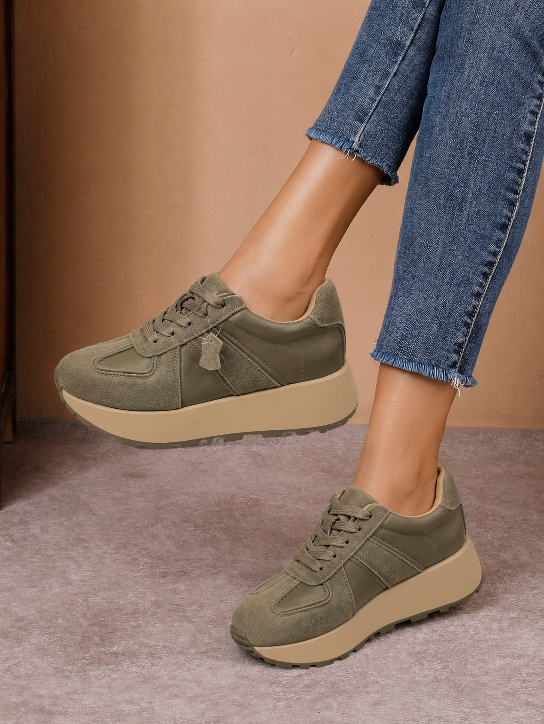 Pantofi sport damă verzi kaki din piele naturală cu talpă bej