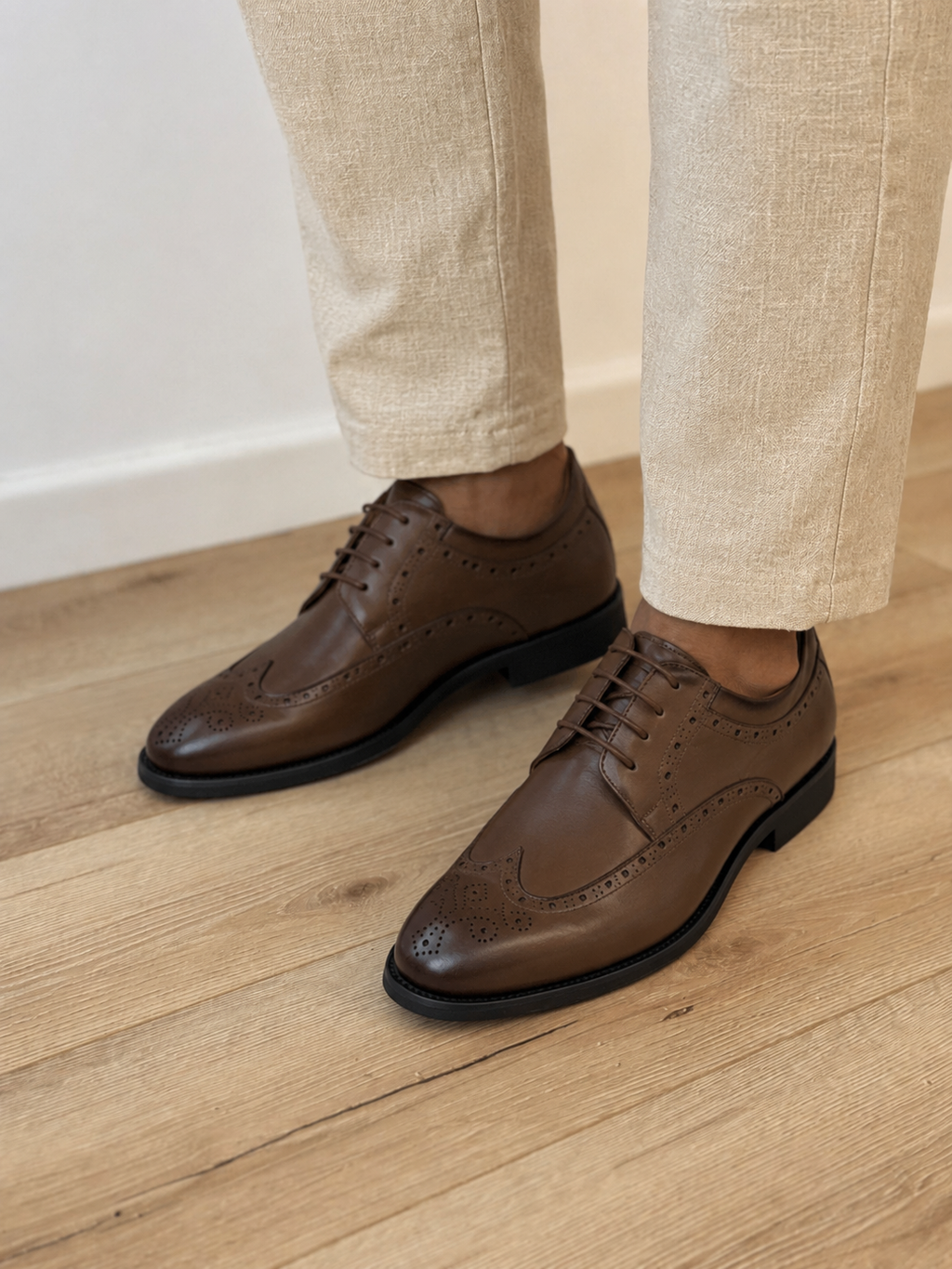 Pantofi eleganți bărbați din piele naturală maro – Design clasic brogue