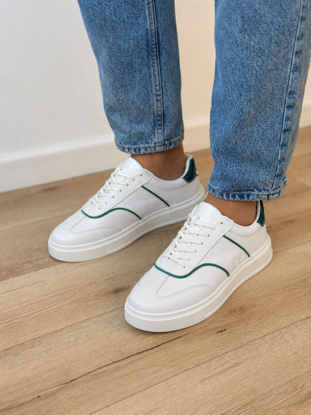 Adidași Bărbați Albi din Piele Naturală – Accente Verzi
