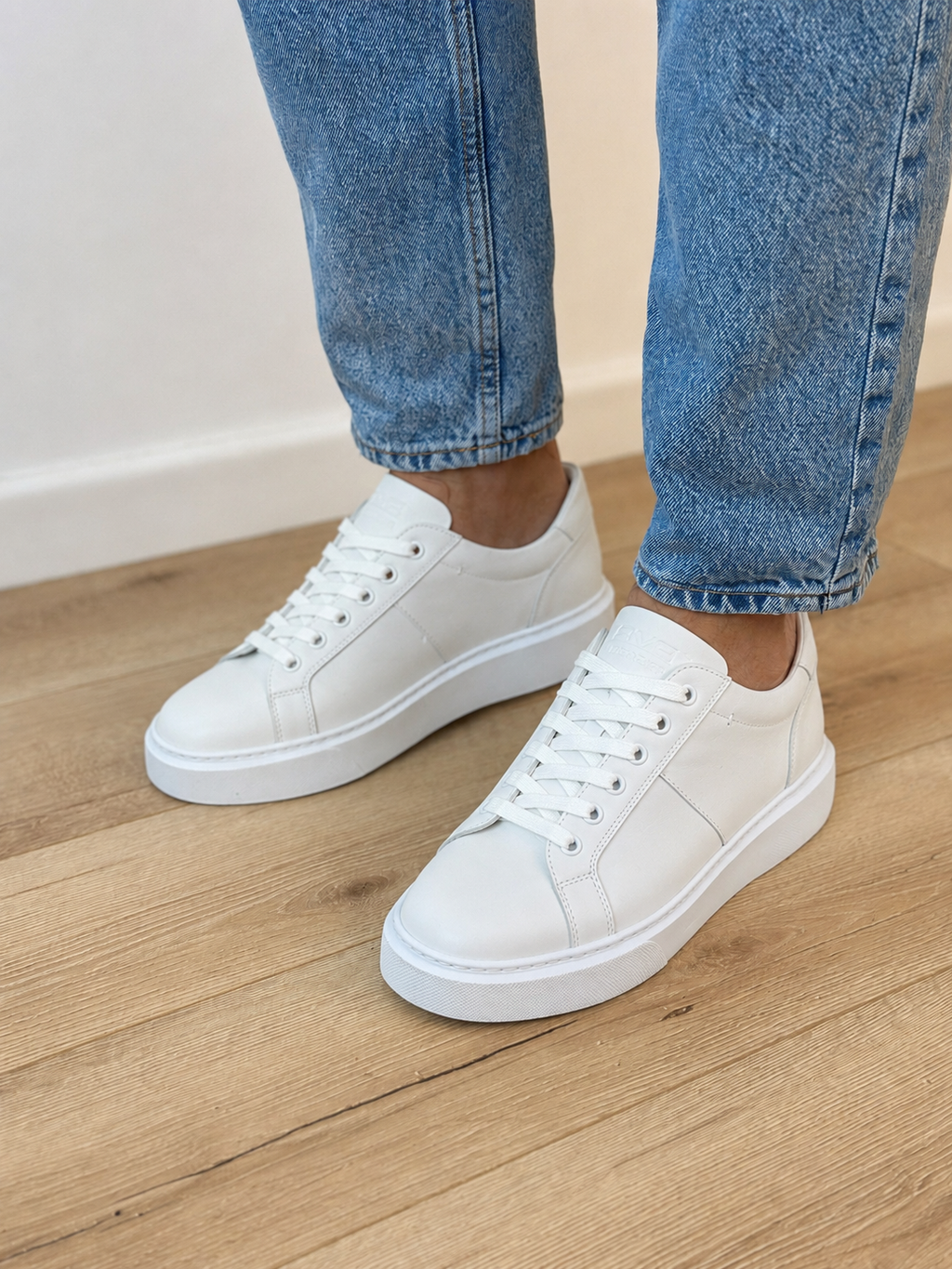Pantofi sport bărbați  Albi din Piele Naturală – Design Minimalist & Talpă Înaltă