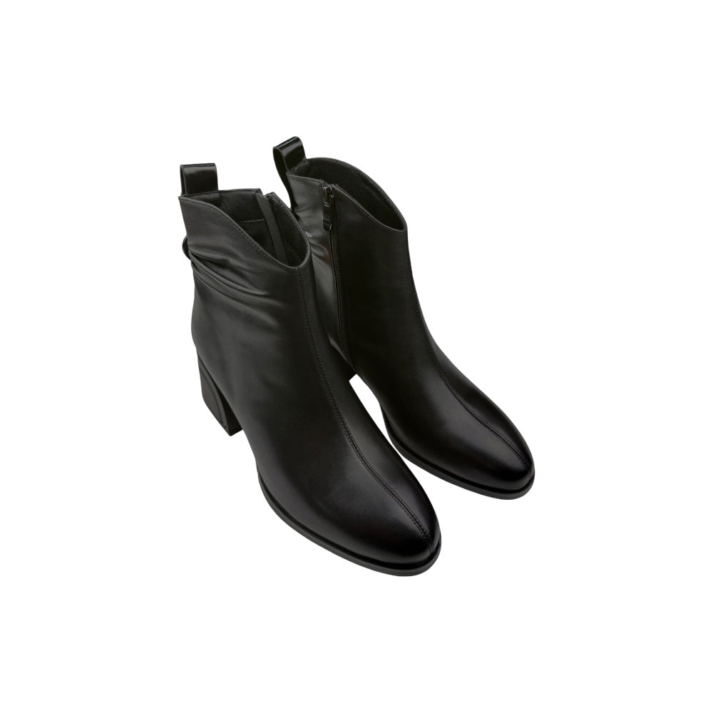 Ghete damă negre din piele naturală cu toc mediu – eleganță și confort