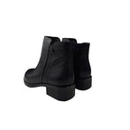 Ghete damă negre din piele naturală cu toc mic – elegante și versatile