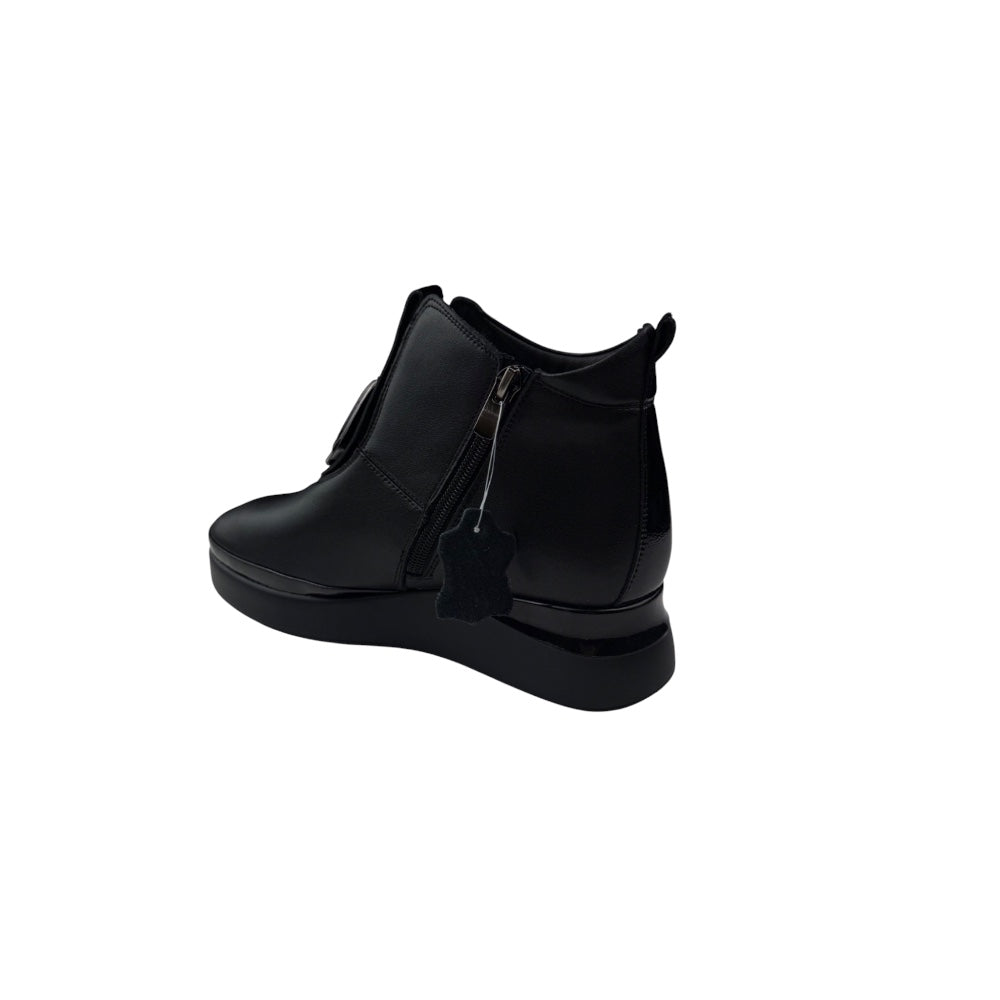 Ghete damă negre din piele naturală cu talpă sport – moderne și comode