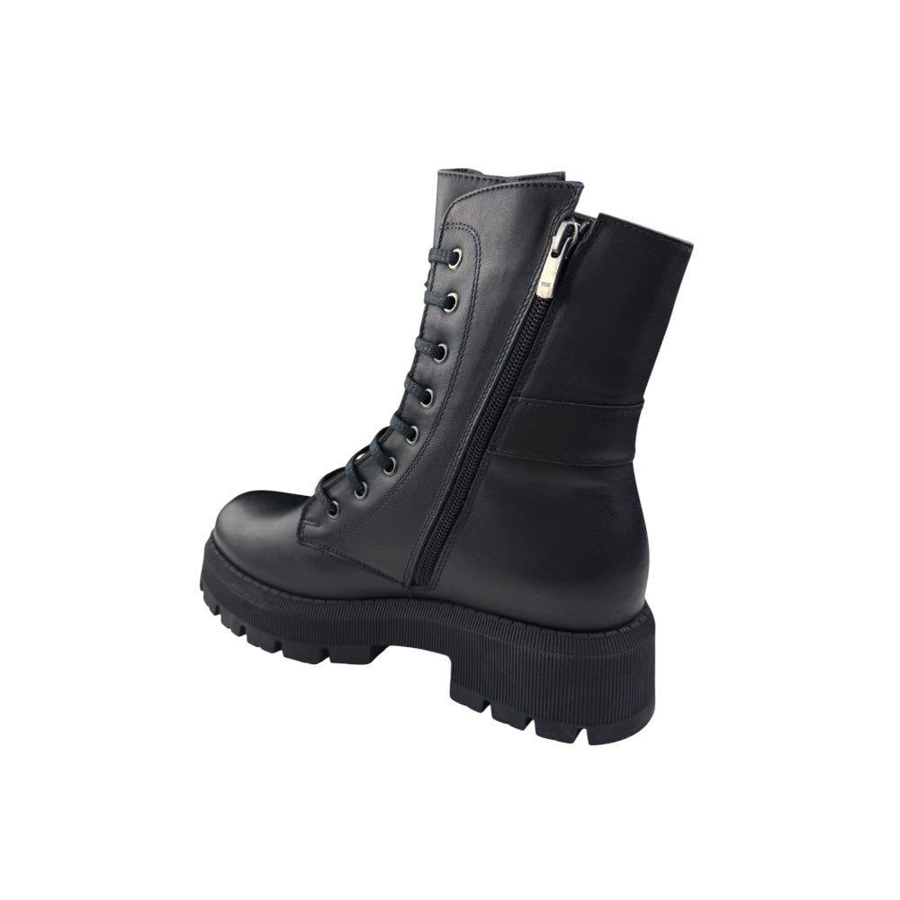 Bocanci damă negri din piele naturală cu detaliu metalic – moderni și versatili