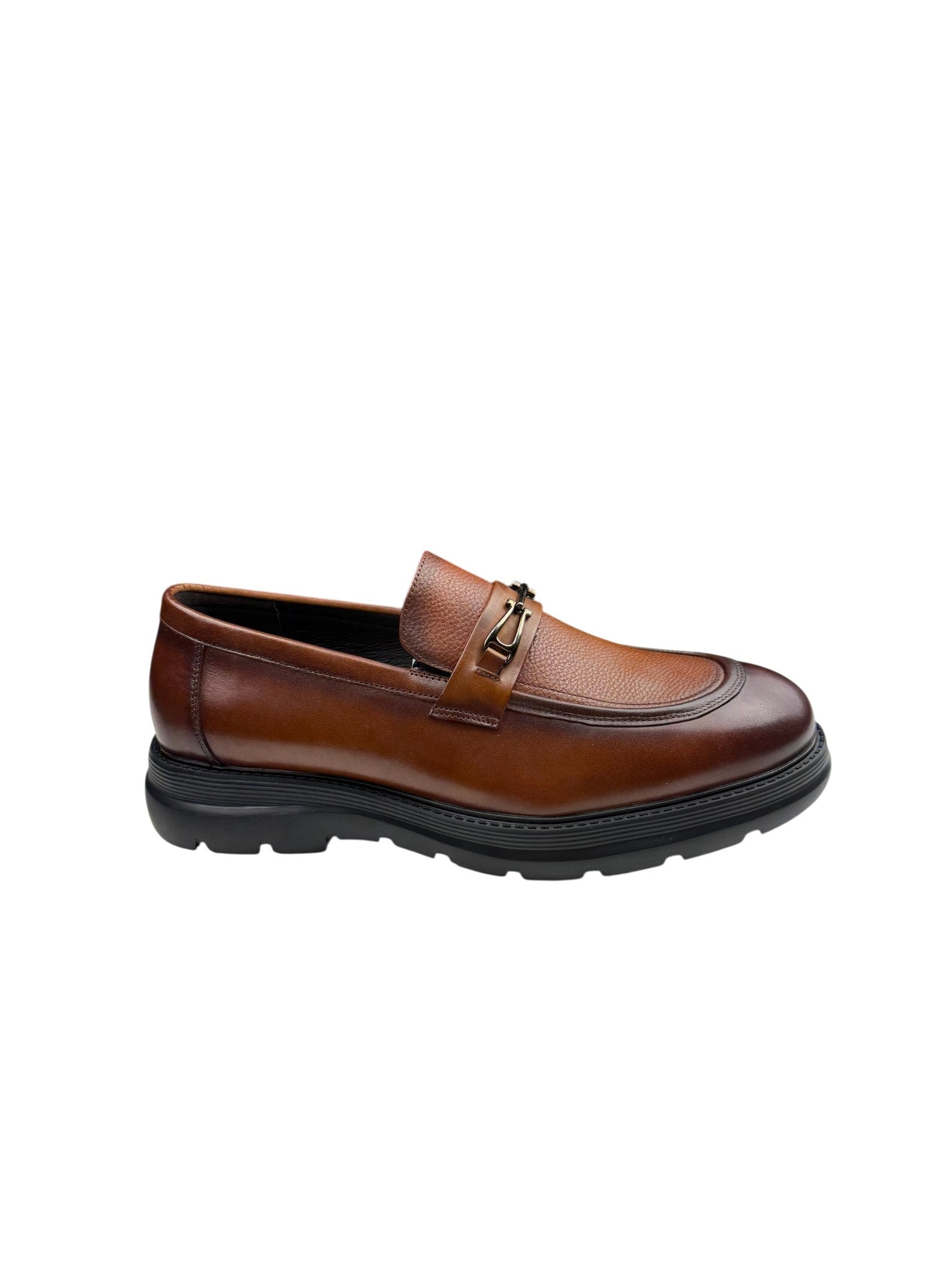 Pantofi eleganți bărbați maro din piele naturală cu ornament metalic și talpă neagră