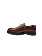 Pantofi eleganți bărbați maro din piele naturală cu ornament metalic și talpă neagră