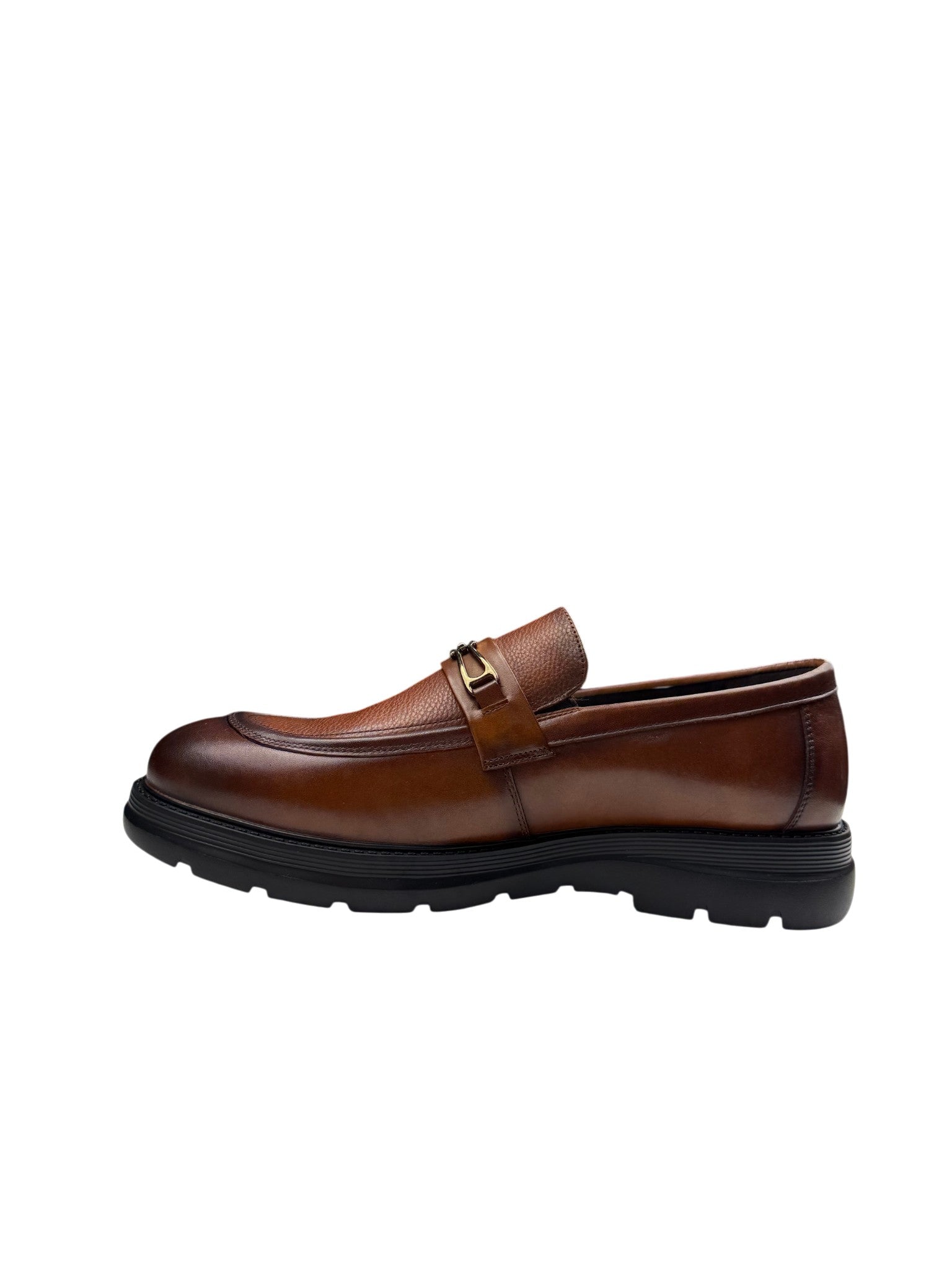 Pantofi eleganți bărbați maro din piele naturală cu ornament metalic și talpă neagră
