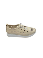 Pantofi casual damă crem din piele naturală cu perforații și șireturi albe