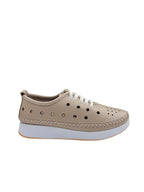 Pantofi casual damă bej din piele naturală cu perforații și șireturi albe