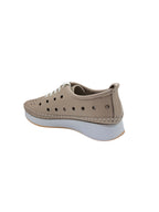 Pantofi casual damă bej din piele naturală cu perforații și șireturi albe