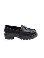 Pantofi casual damă negri din piele naturală cu franjuri și broșă albinuță