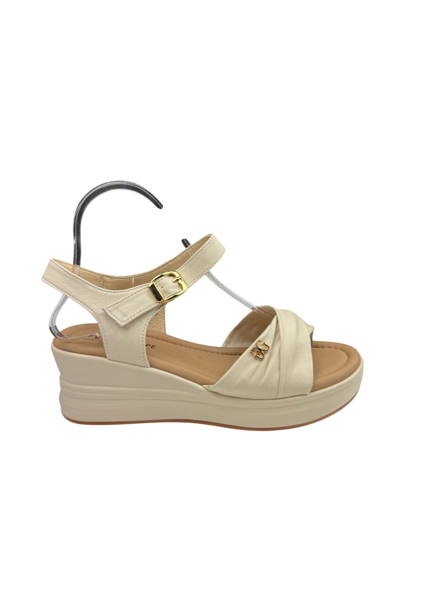 Sandale casual damă crem din piele naturală cu platformă și cataramă