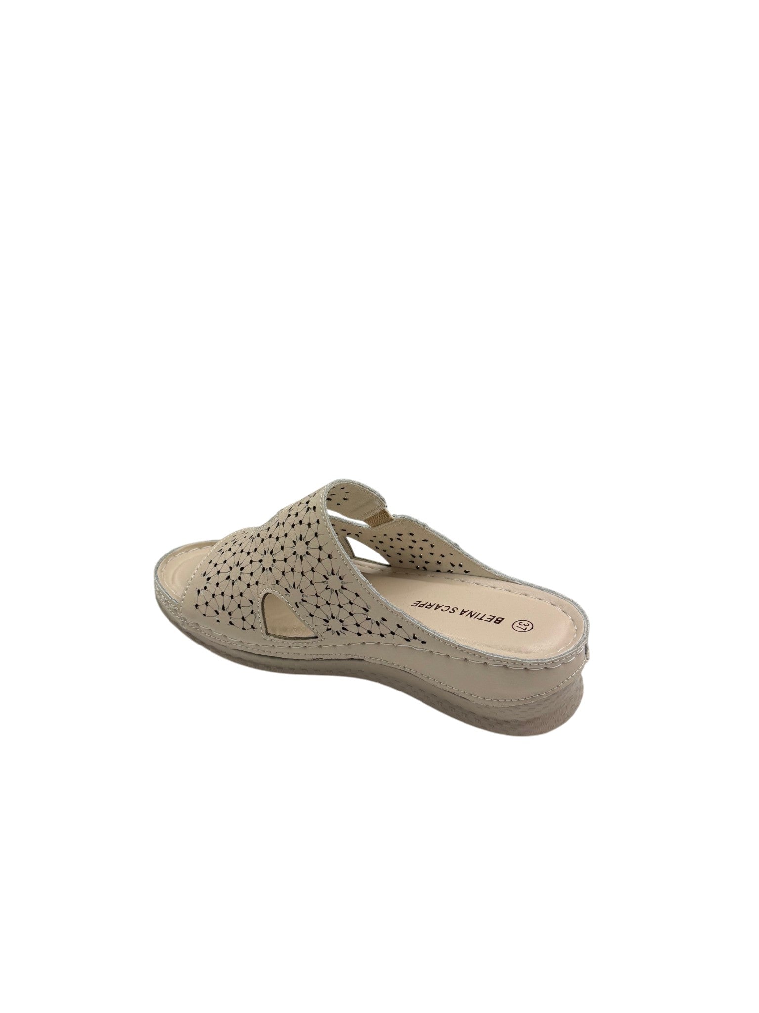 Papuci damă bej din piele naturală cu decupaje perforate