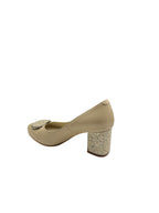 Pantofi eleganți damă bej cu toc floral și cataramă