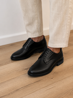 Pantofi eleganți bărbați negri din piele naturală cu șireturi și vârf simplu
