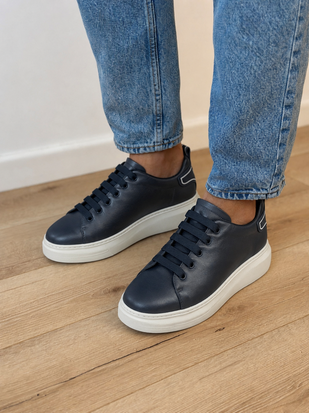 Pantofi sport bărbați bleumarin din piele naturală cu talpă albă groasă